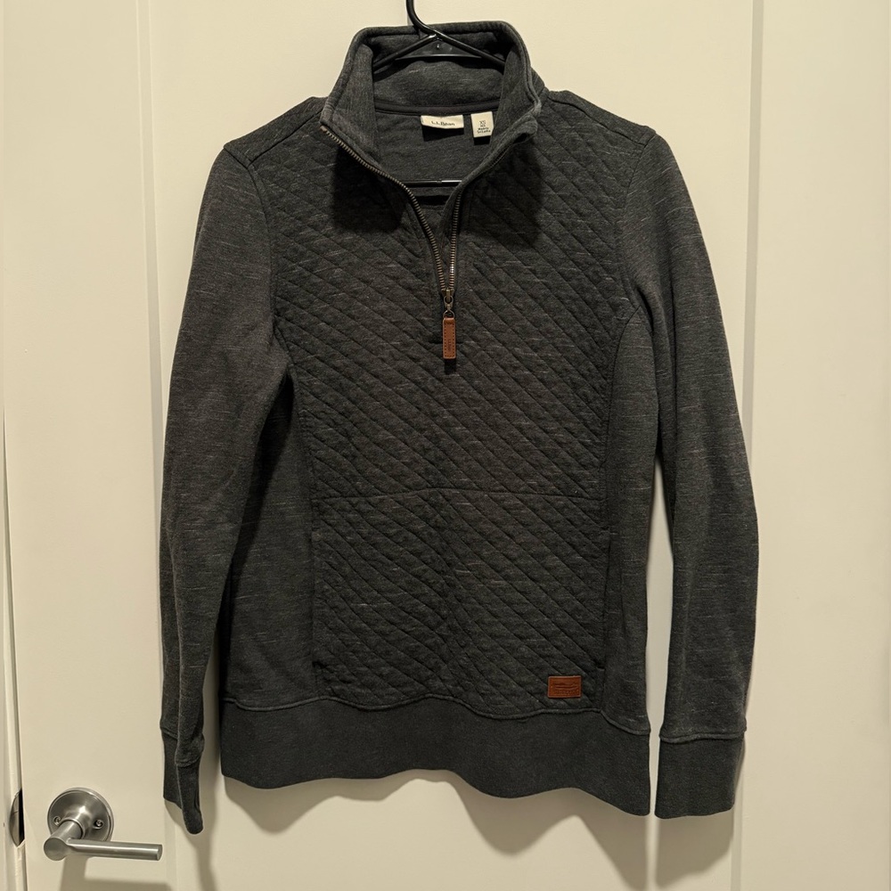 Women’s LLBEAN Charcoal Grey Insulated Quarter Zip • Size XS